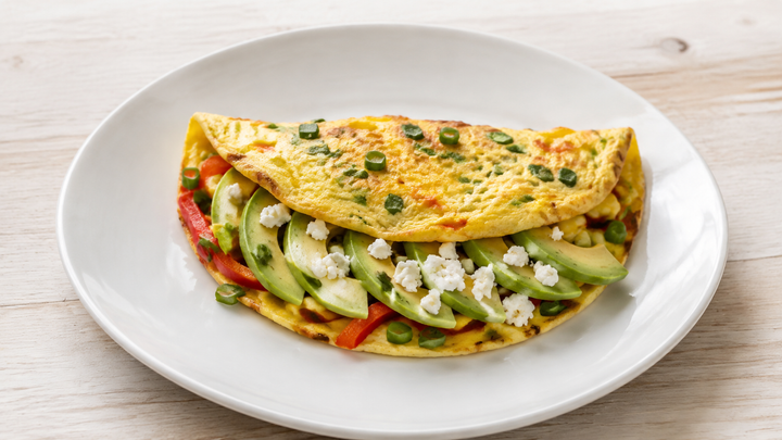 Avokadolu Omlet